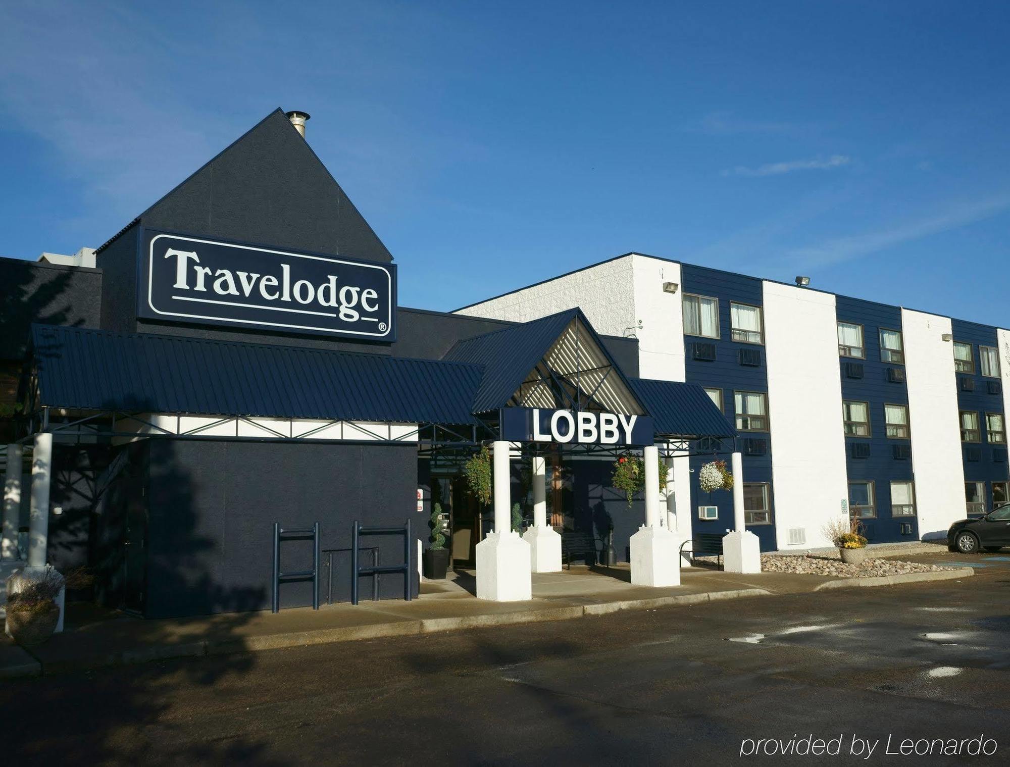 Travelodge By Wyndham Edmonton South Exterior photo
